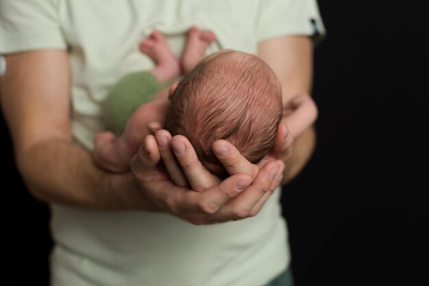 Decisão considerou proteção à criança e igualdade entre modelos familiares ao condenar o INSS a pagar o benefício previdenciário.
