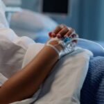 Paciente hospitalizado terá atendimento domiciliar com equipe multiprofissional e equipamentos, sob pena de bloqueio de verbas públicas